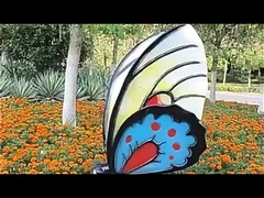 Escultura de acero inoxidable