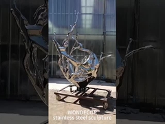 Escultura de acero inoxidable